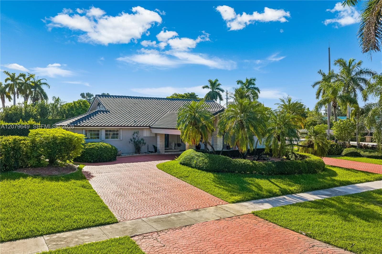 590 NW 132nd Avenue