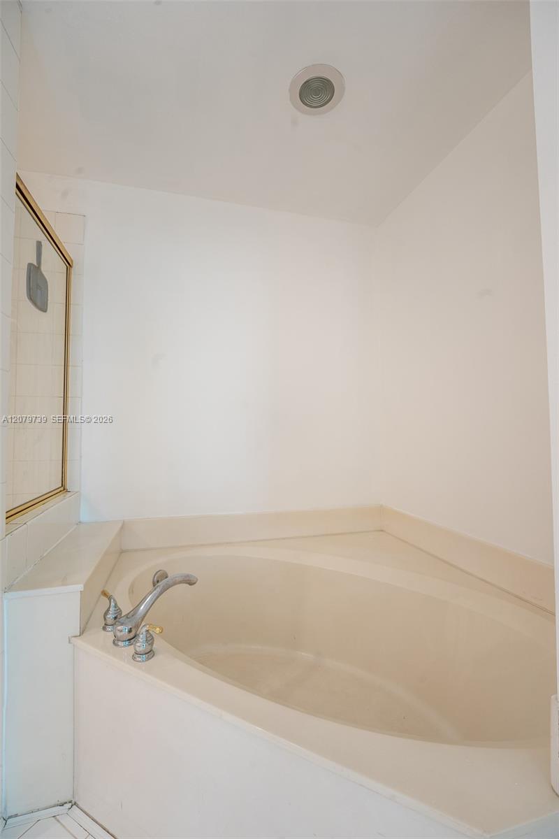 10750 NW 66th Street