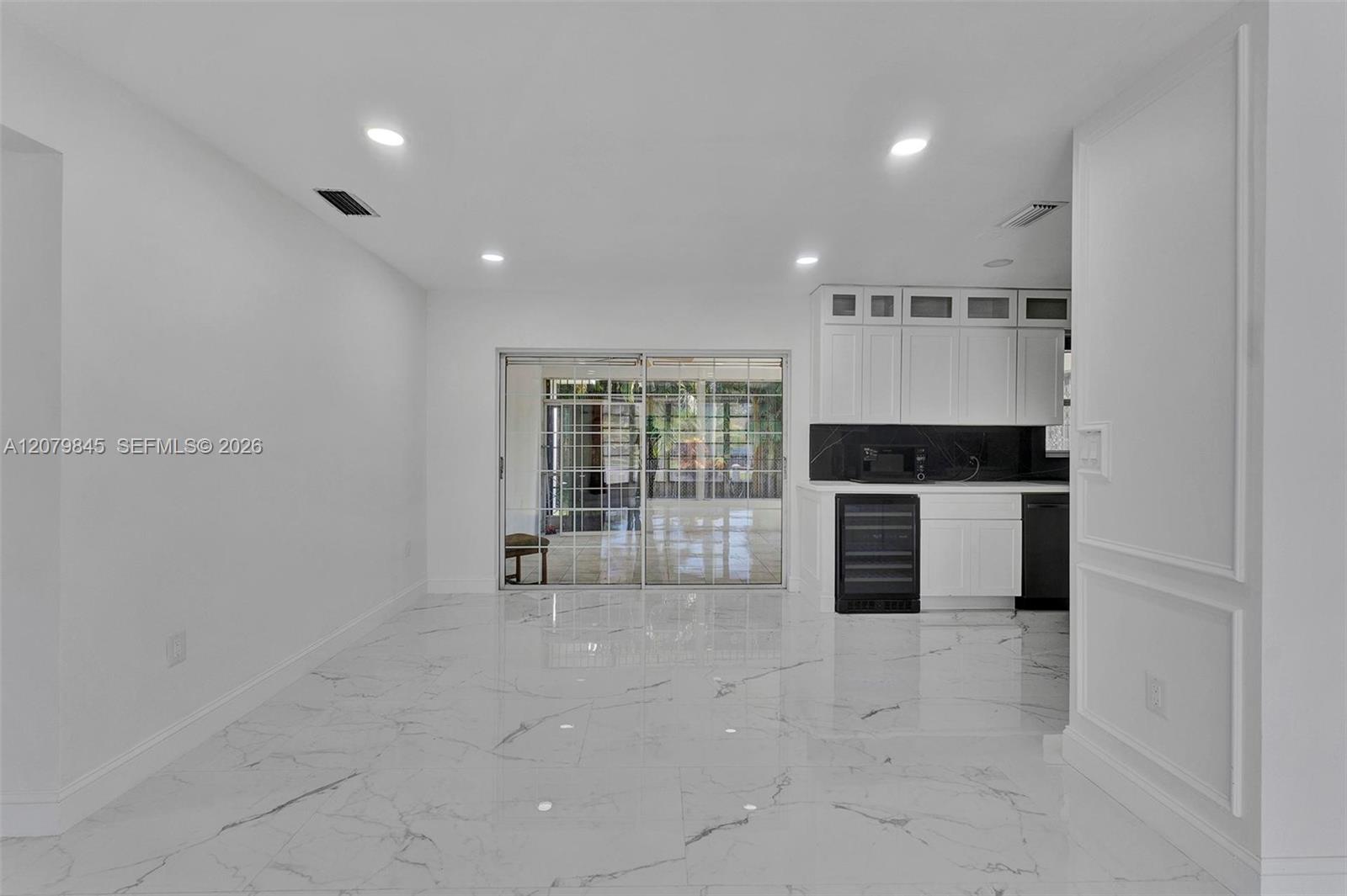 860 NW 207th Street