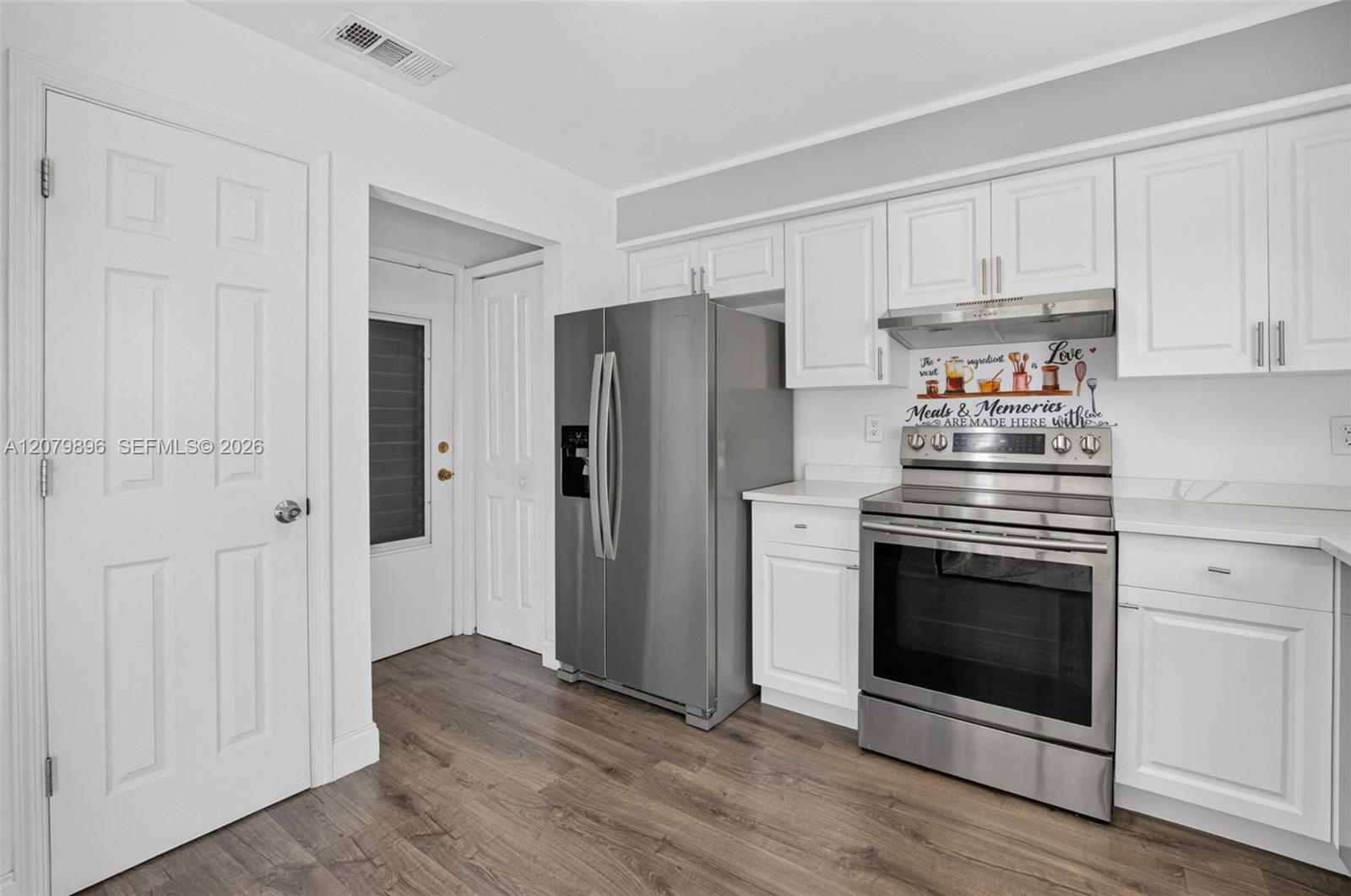 10086 Eaglewood Road