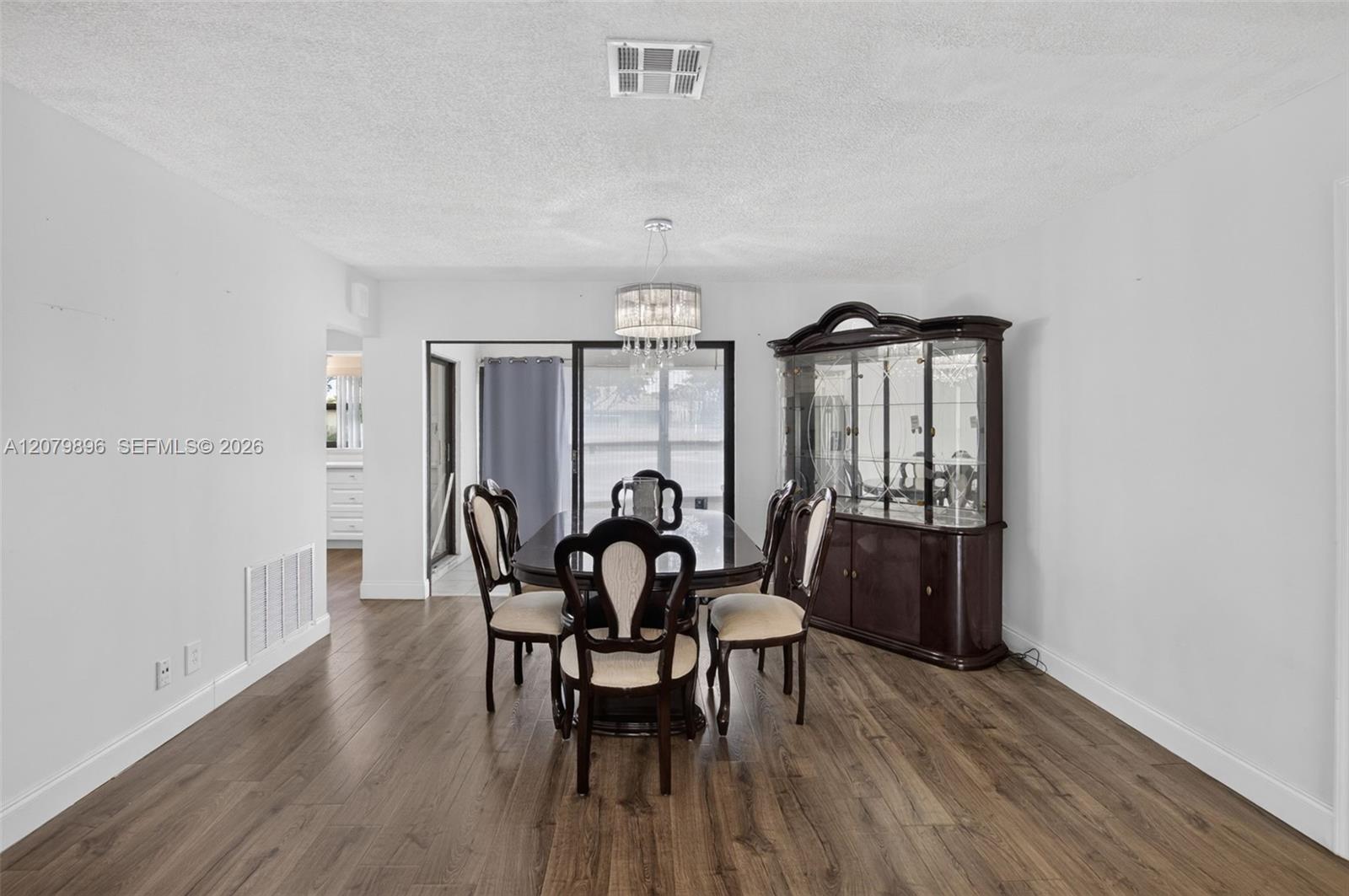 10086 Eaglewood Road