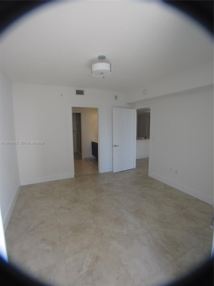 488 NE 18th Street