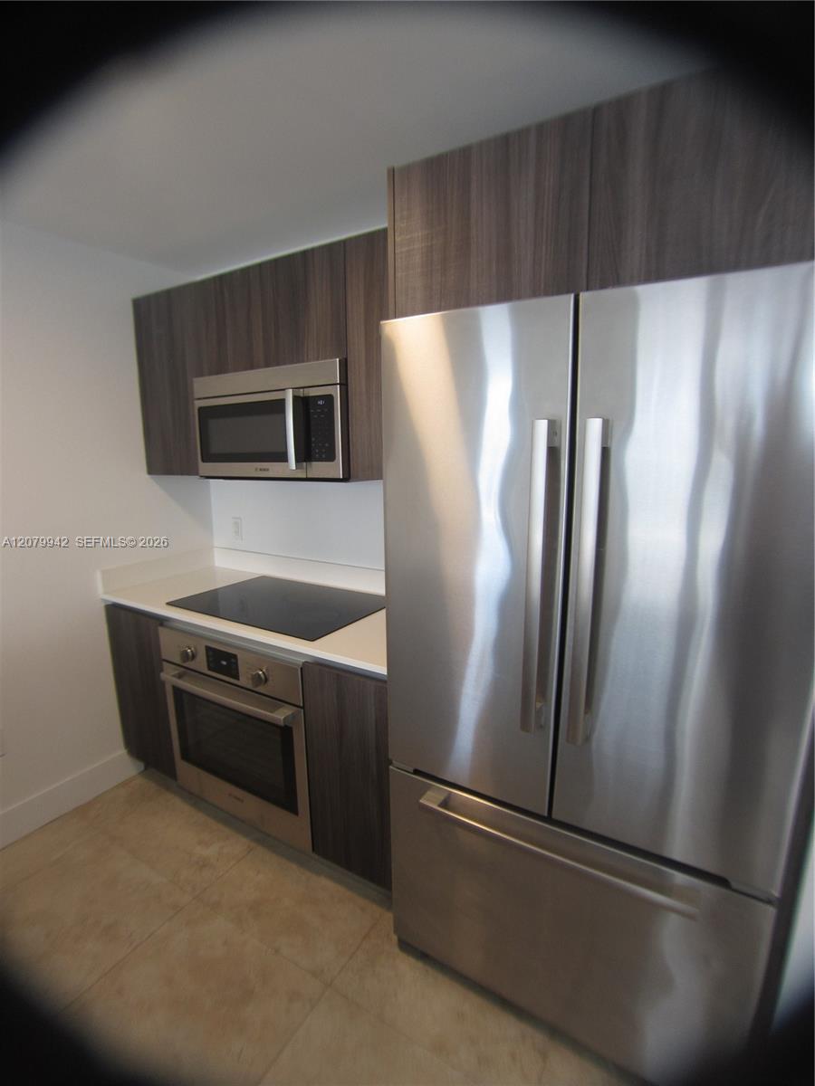 488 NE 18th Street