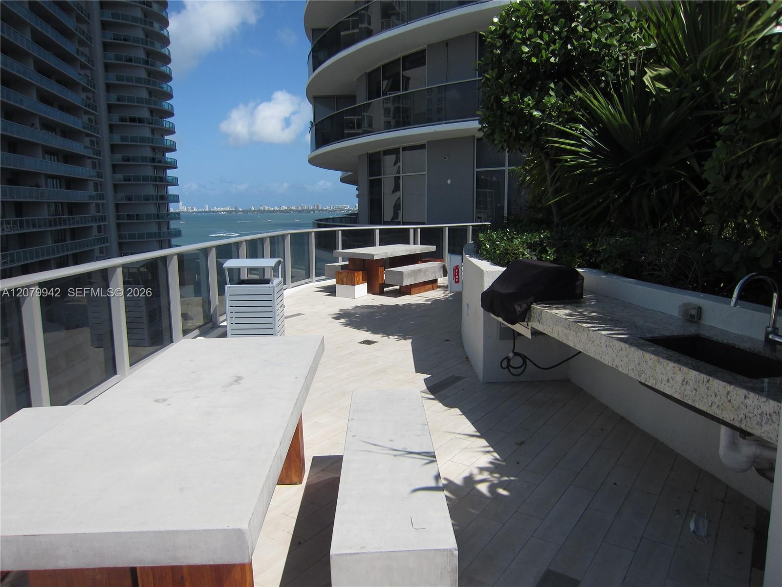 488 NE 18th Street