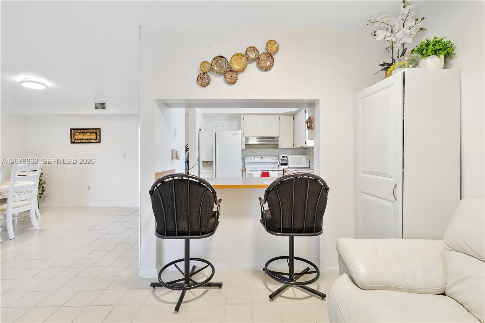5825 W 25 Court