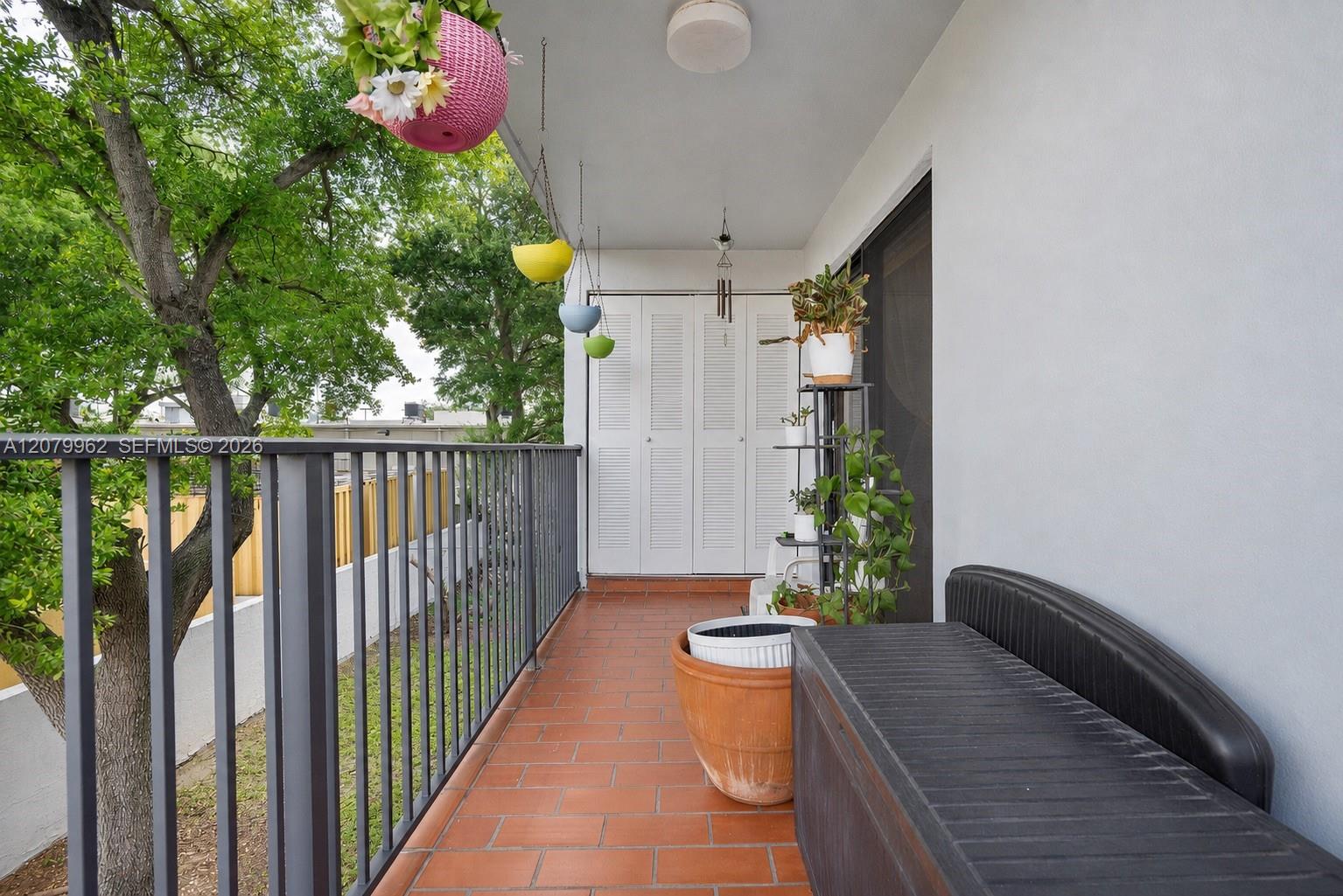 5825 W 25 Court