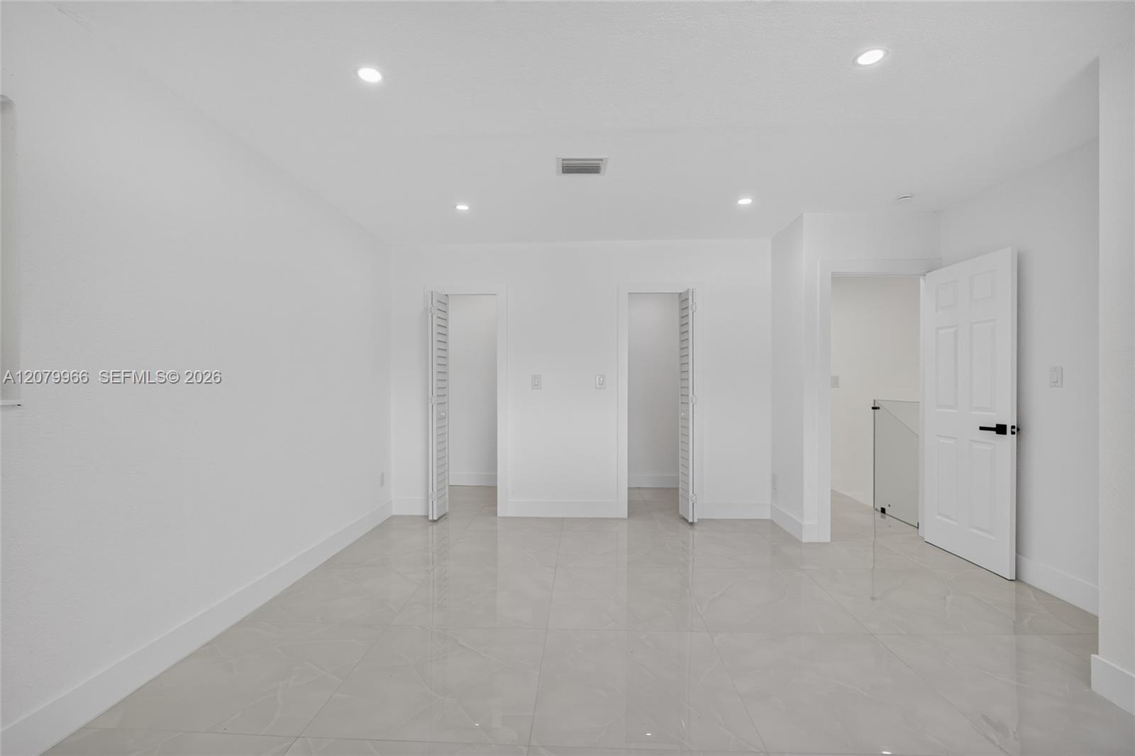 1200 NE 204th Terrace