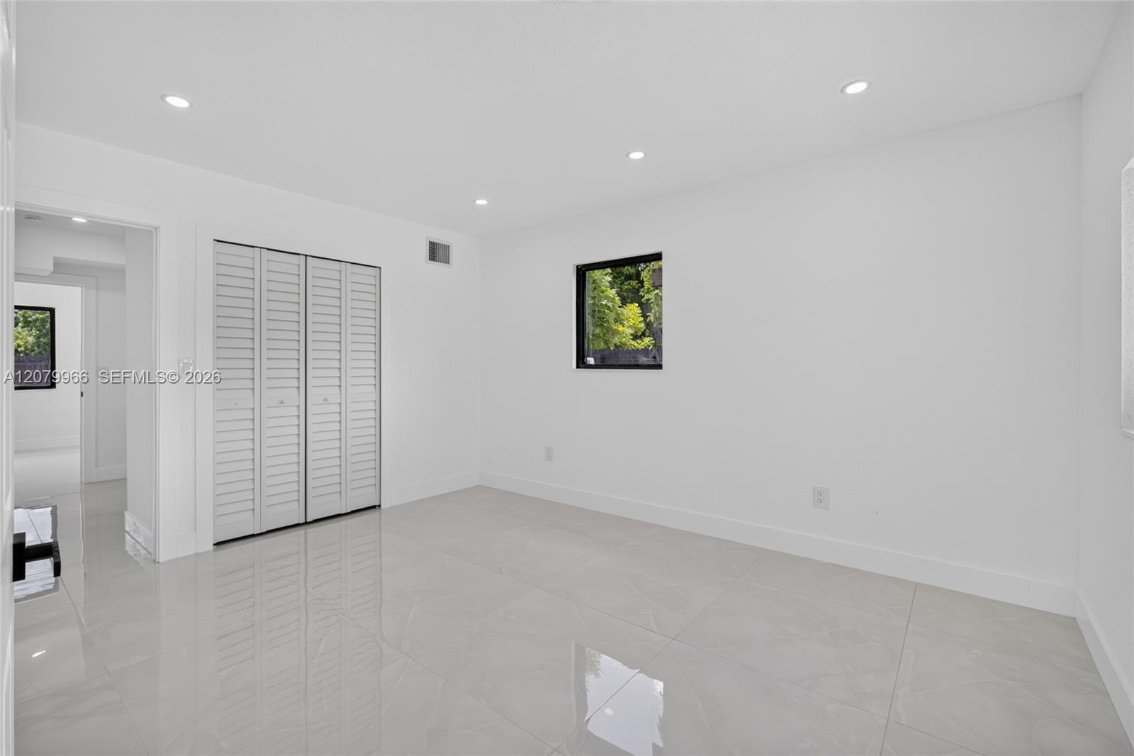 1200 NE 204th Terrace