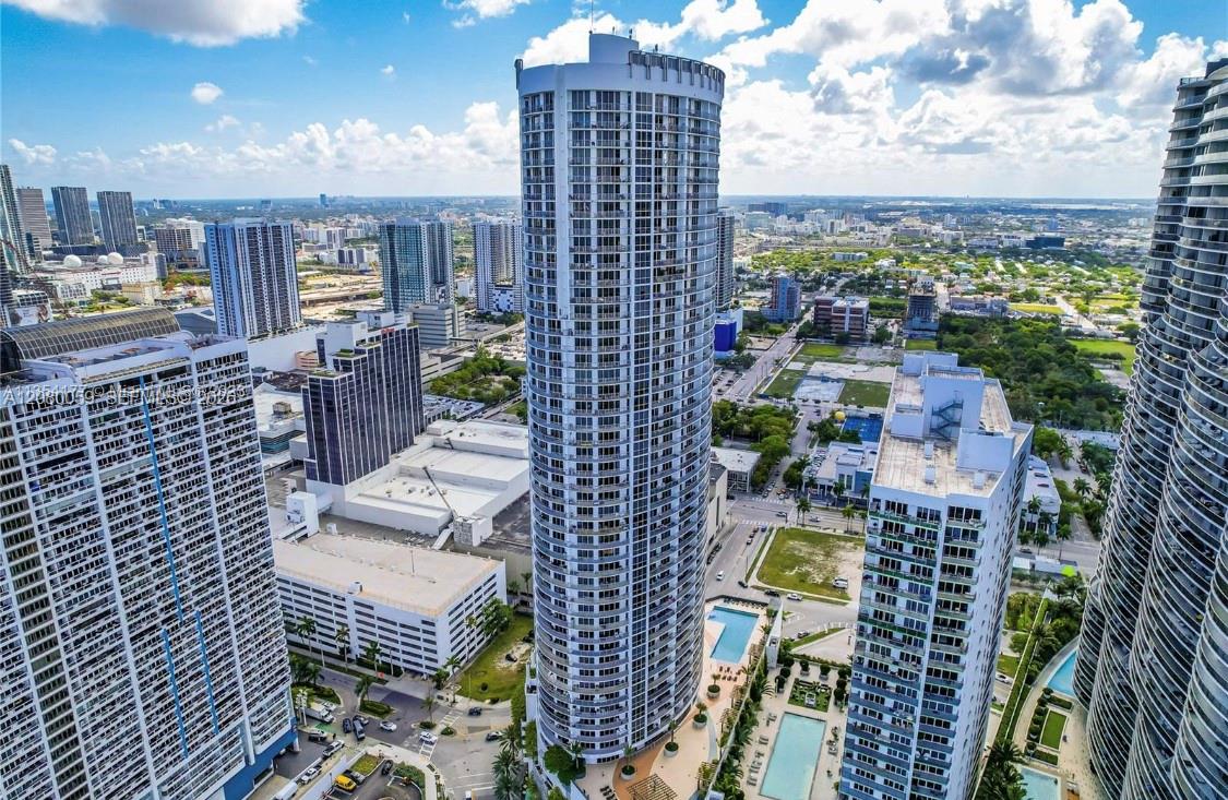 1750 N Bayshore Drive