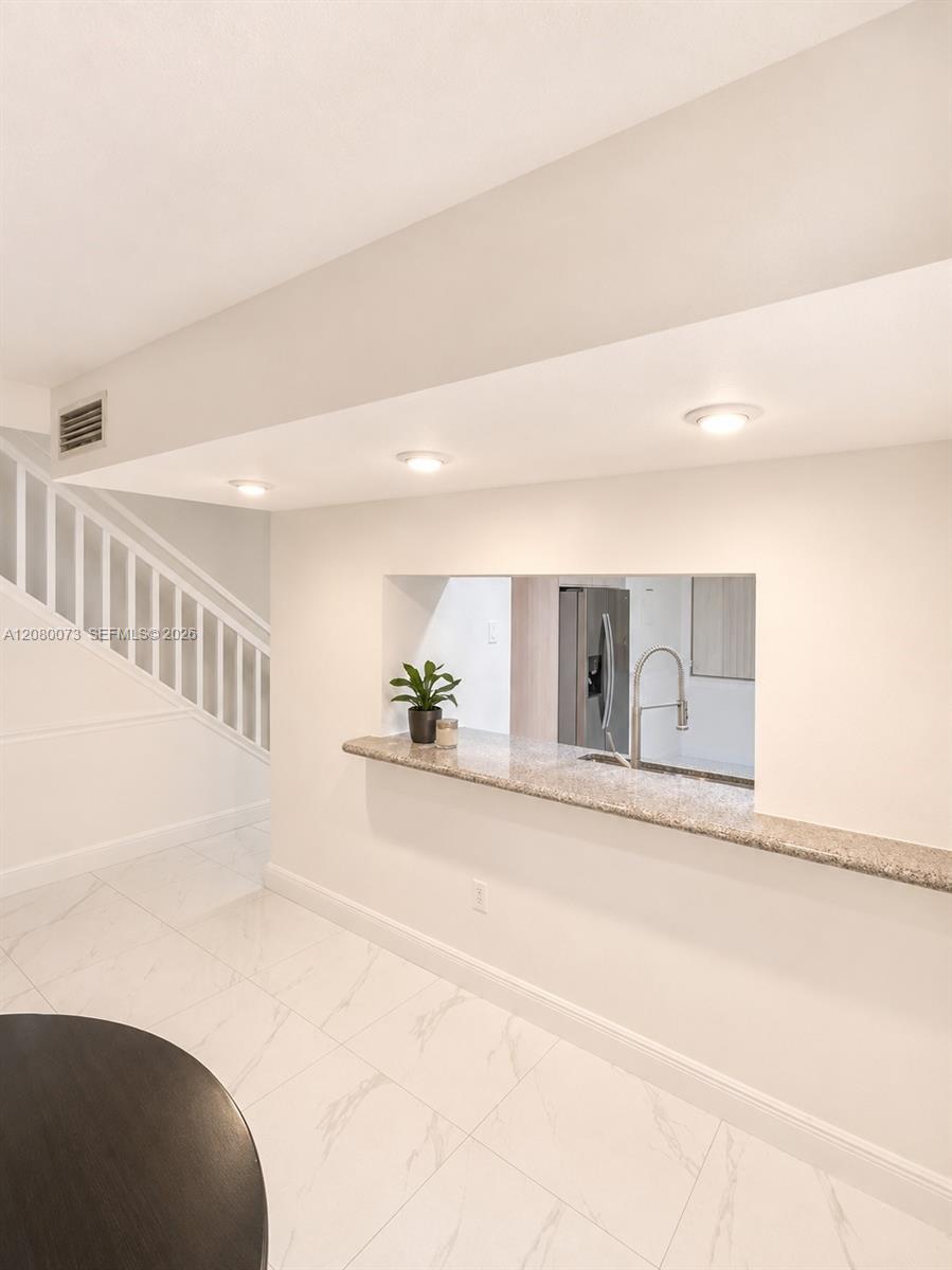 10182 NW 41st Street