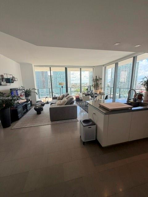 68 SE 6th Street