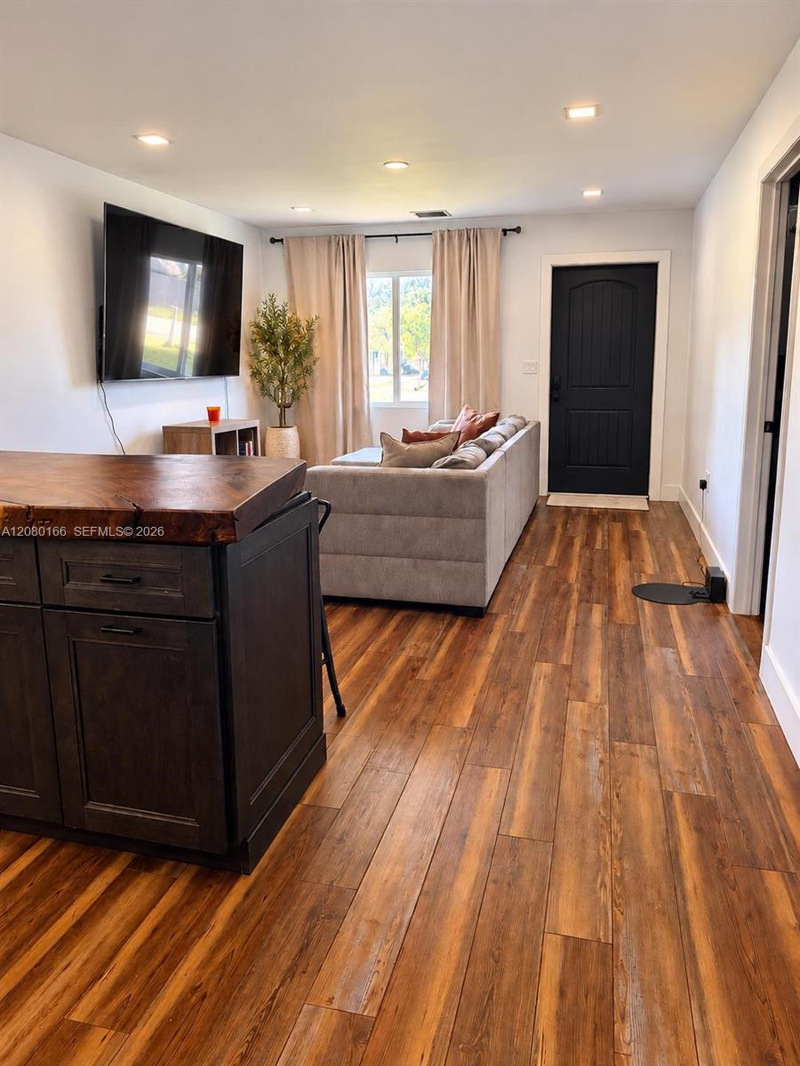 1211 NW 18th Street