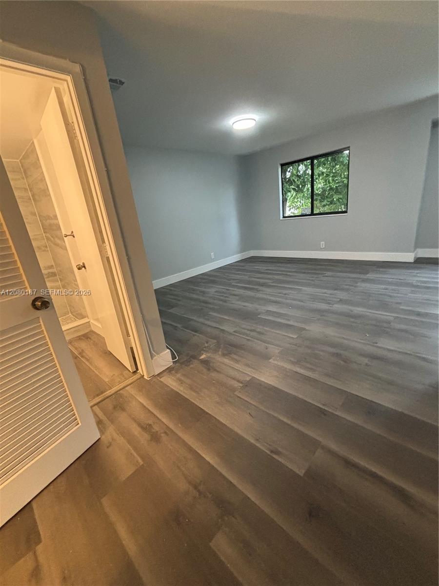 453 NE 210th Terrace