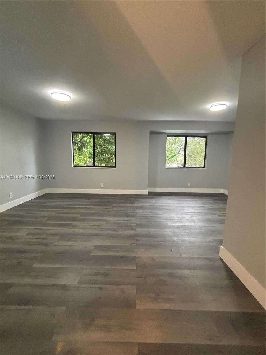 453 NE 210th Terrace