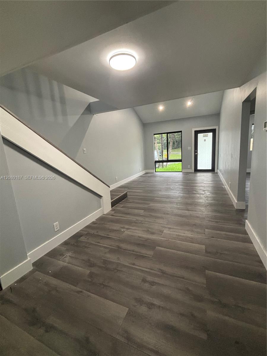 453 NE 210th Terrace