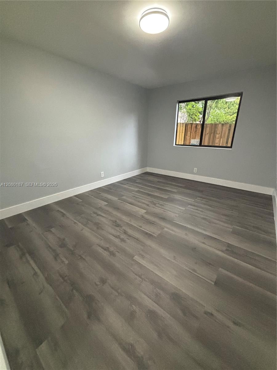 453 NE 210th Terrace