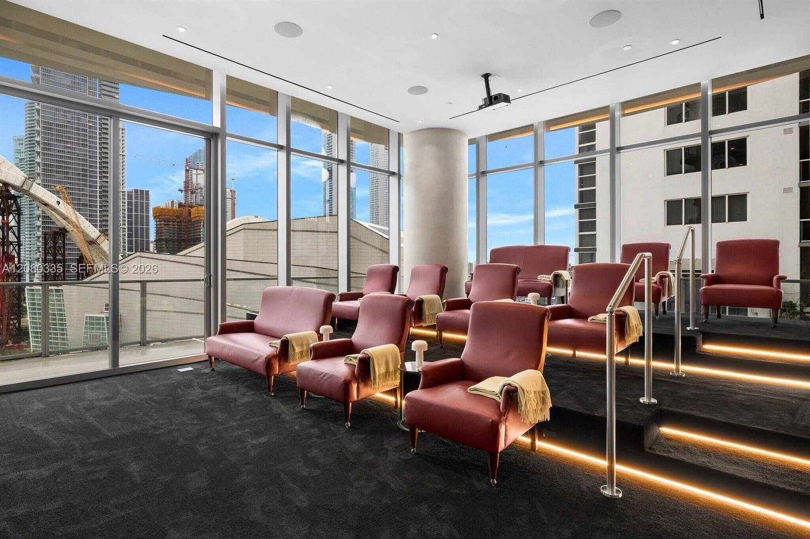 1400 Biscayne