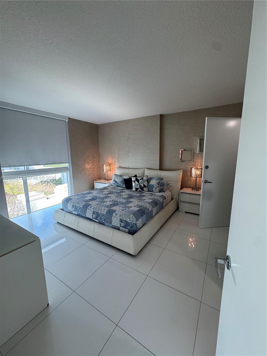 250 Sunny Isles Boulevard