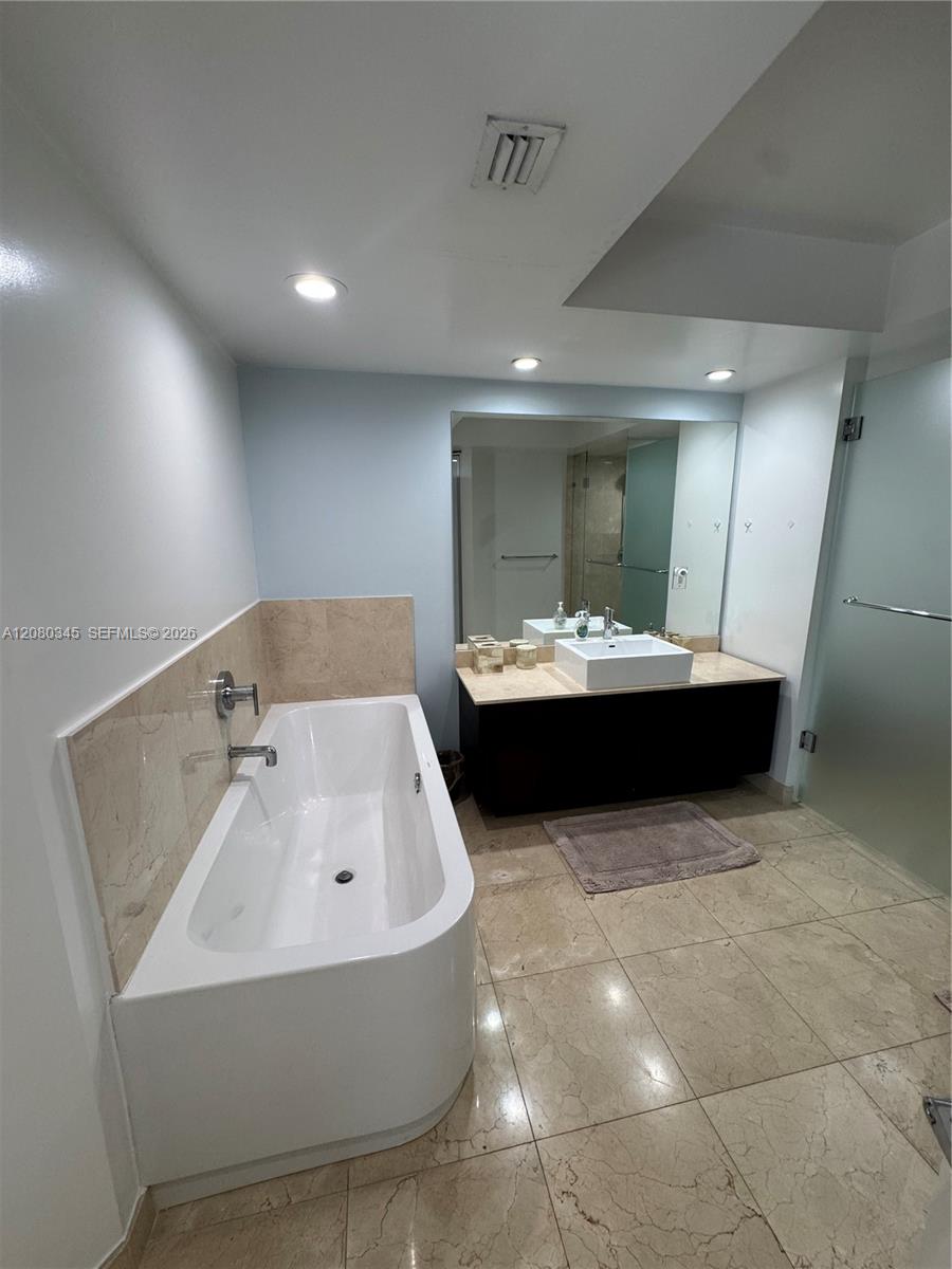 250 Sunny Isles Boulevard