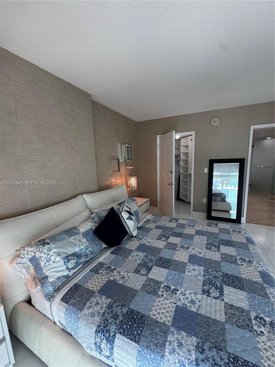 250 Sunny Isles Boulevard