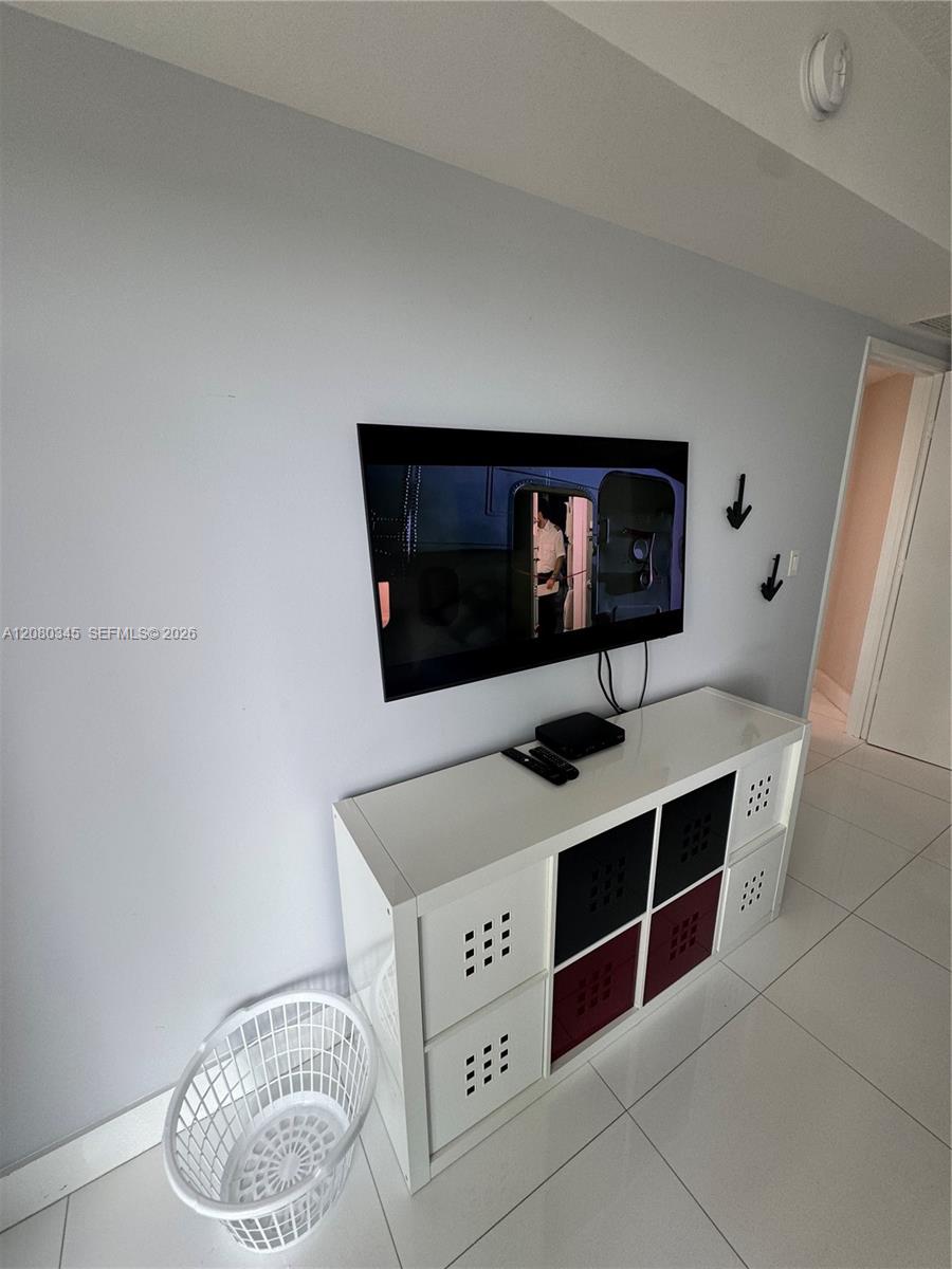 250 Sunny Isles Boulevard