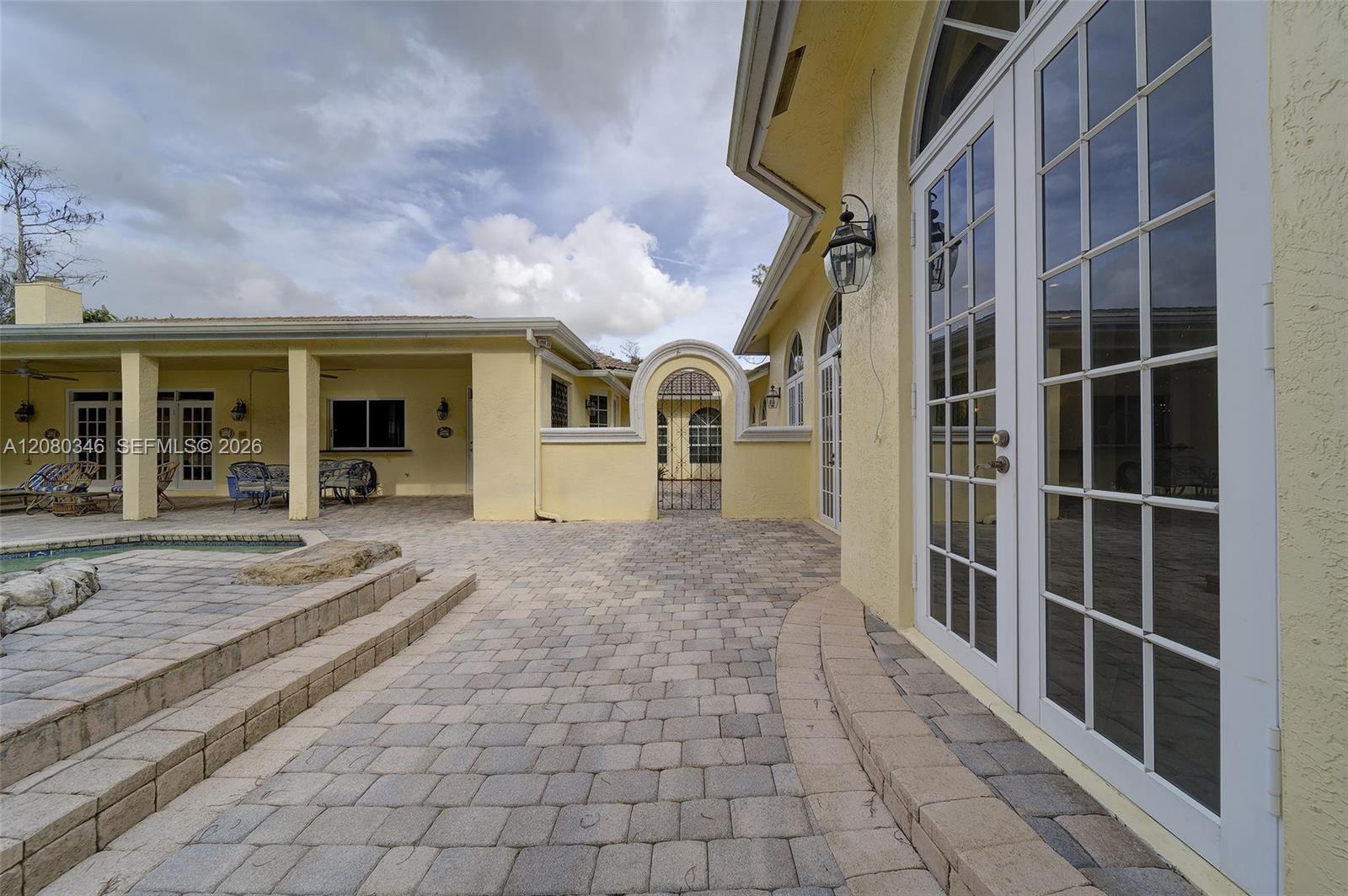 4750 W Leitner Drive