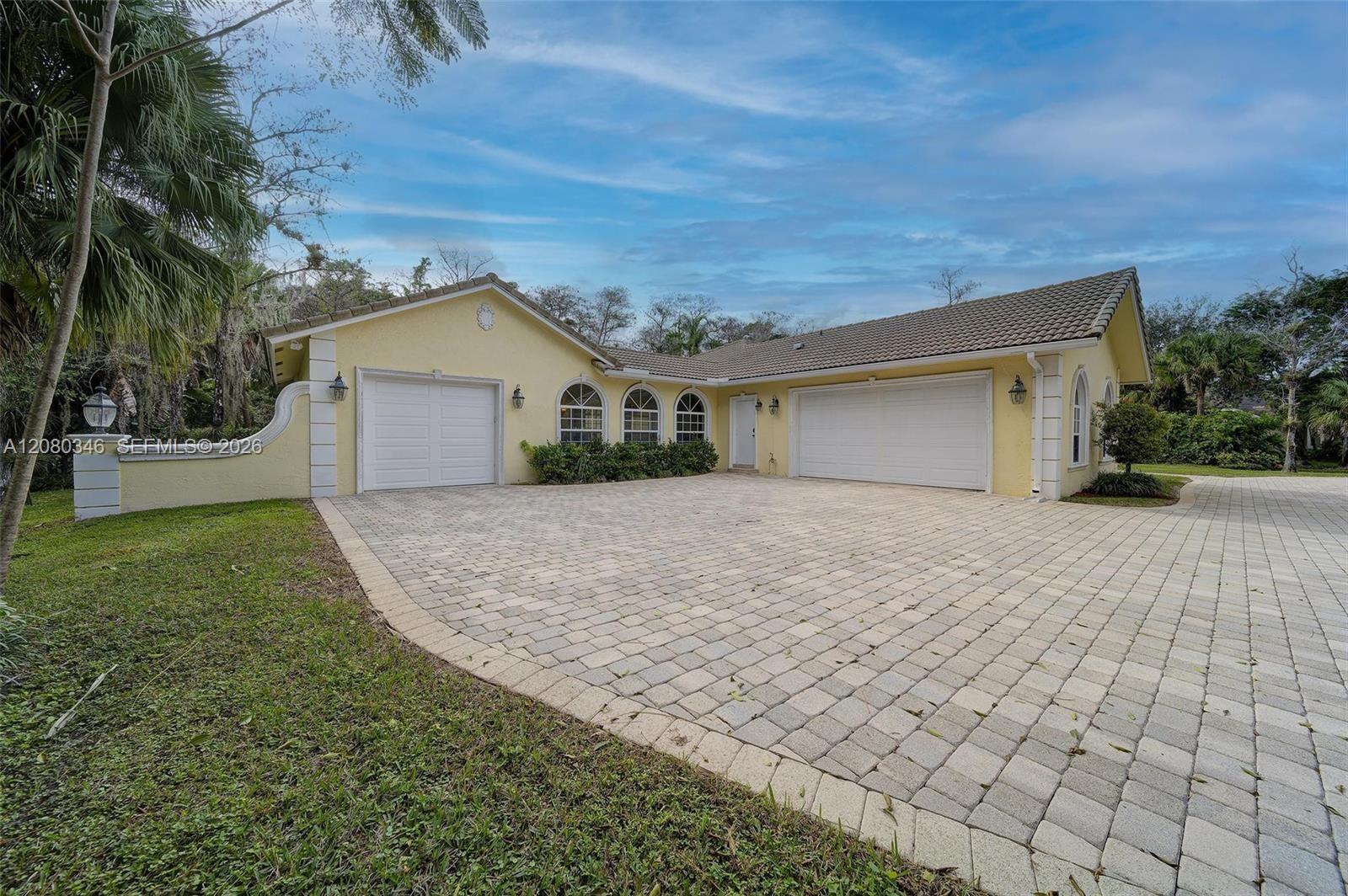 4750 W Leitner Drive