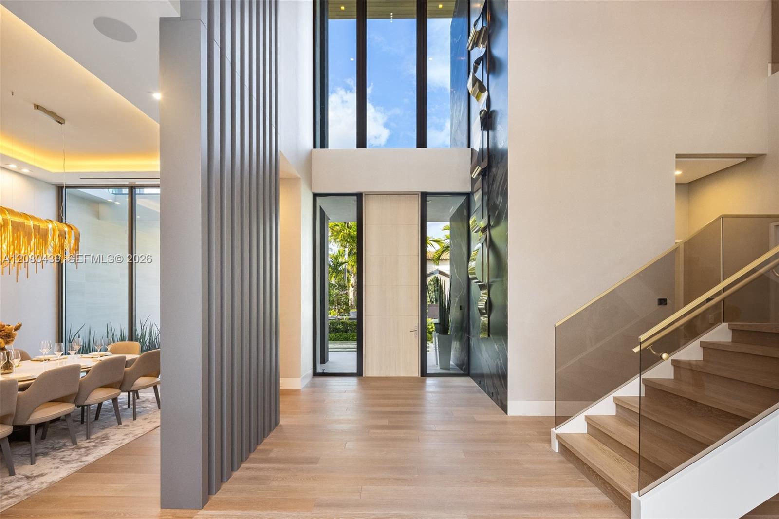 2560 Del Lago Drive