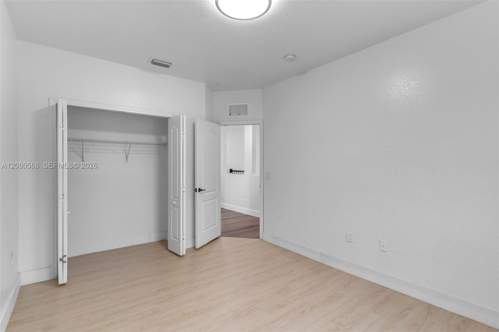 1922 SE 22nd Court