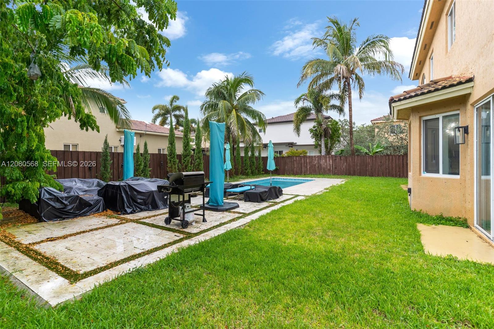 1922 SE 22nd Court