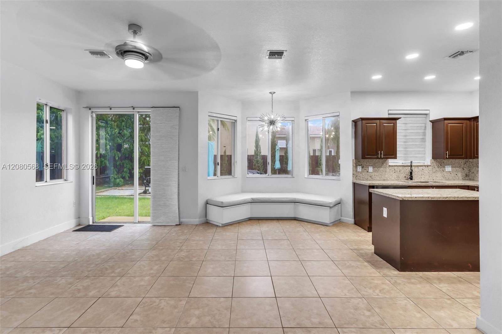 1922 SE 22nd Court