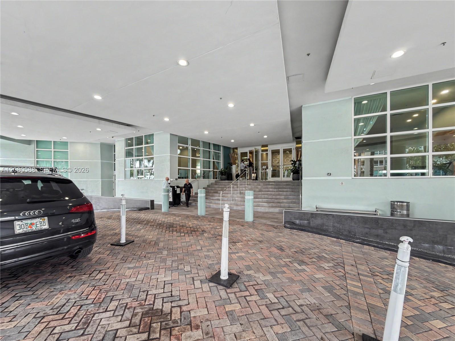 1900 N Bayshore Drive