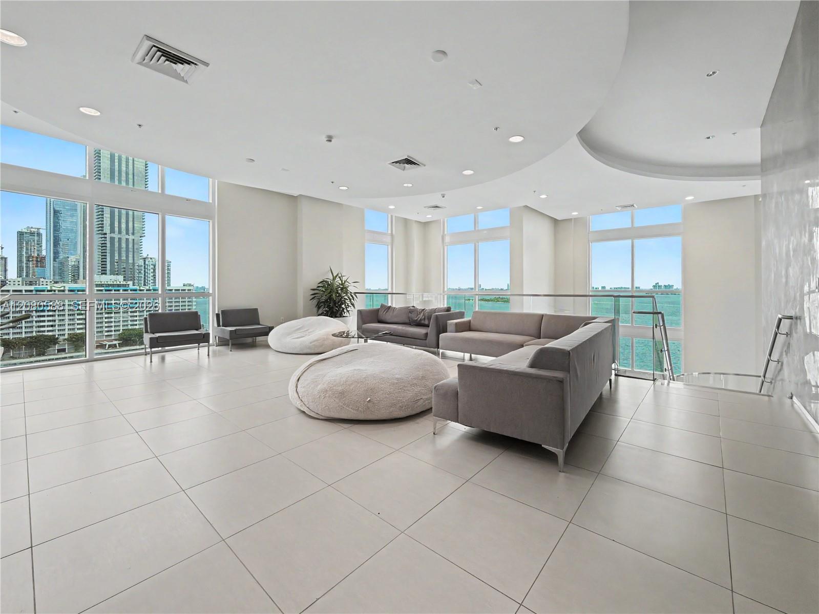 1900 N Bayshore Drive