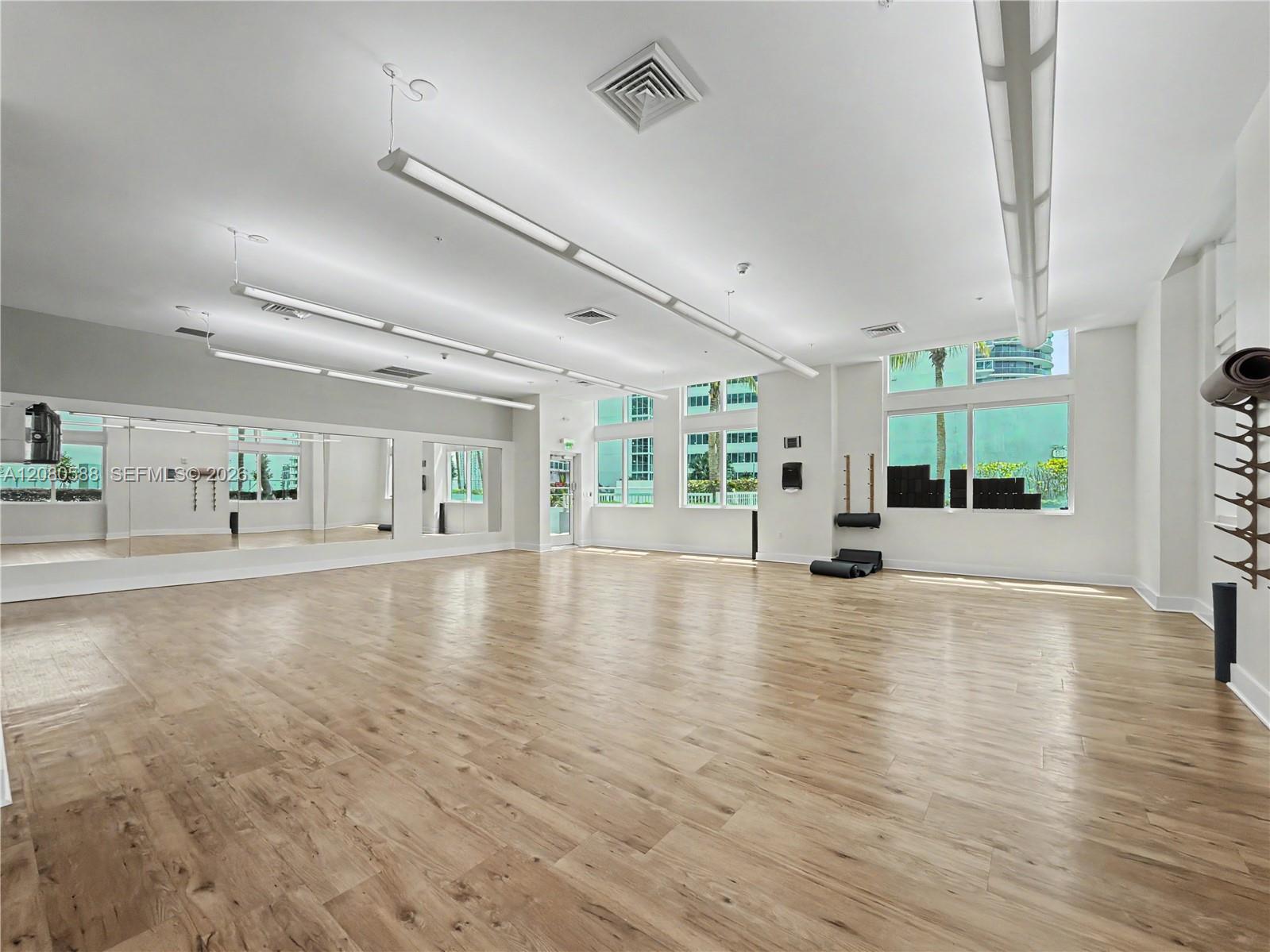 1900 N Bayshore Drive