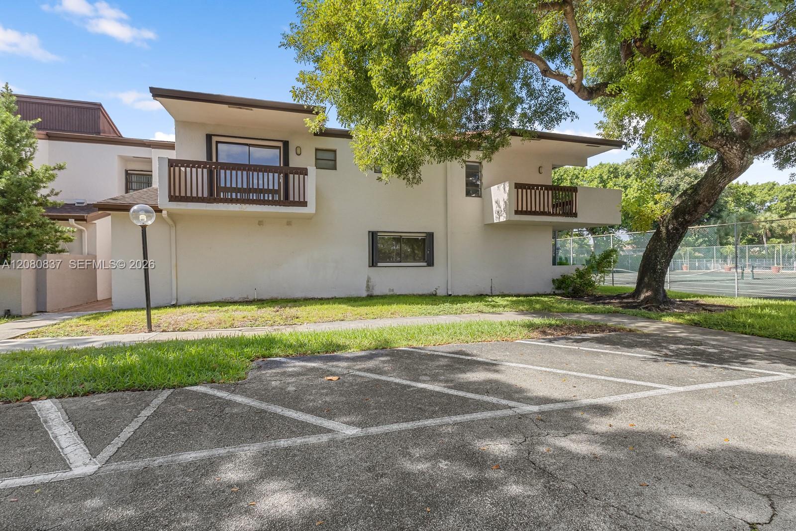 10046 NW 41st Street