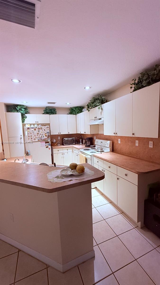 4729 SW 163rd Place