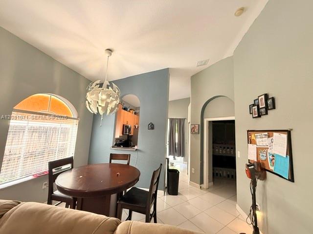 2240 NE 37th Road