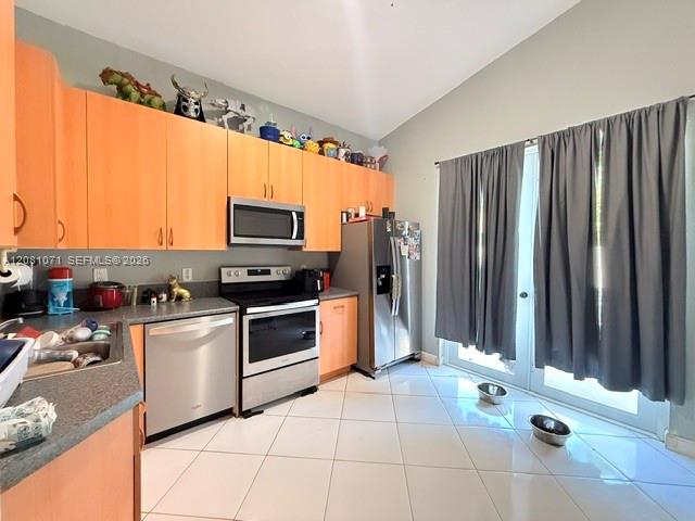 2240 NE 37th Road