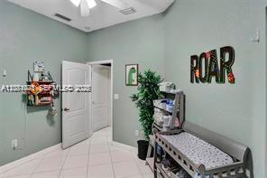 2240 NE 37th Road