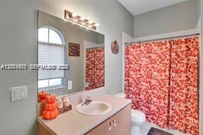 2240 NE 37th Road