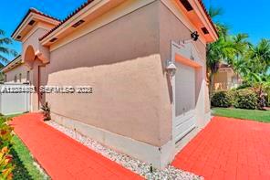 2240 NE 37th Road