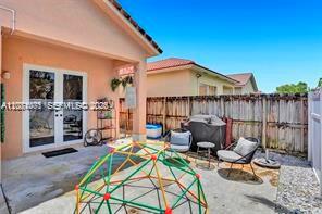 2240 NE 37th Road