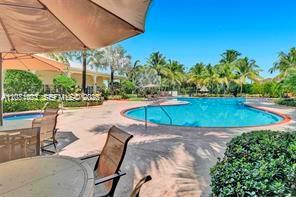 2240 NE 37th Road