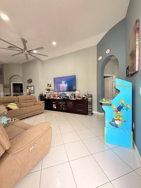 2240 NE 37th Road