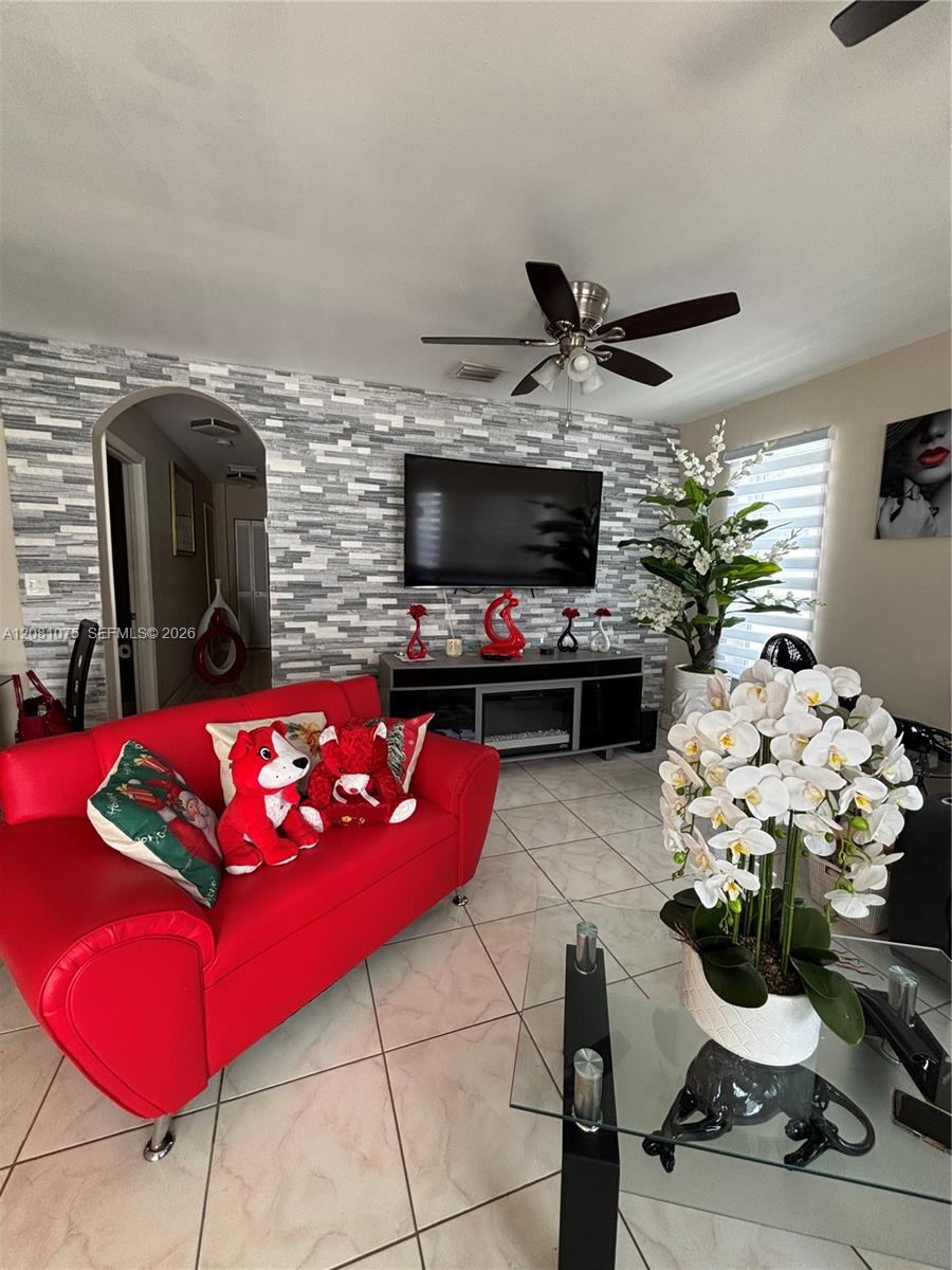 502 NW 7th Avenue