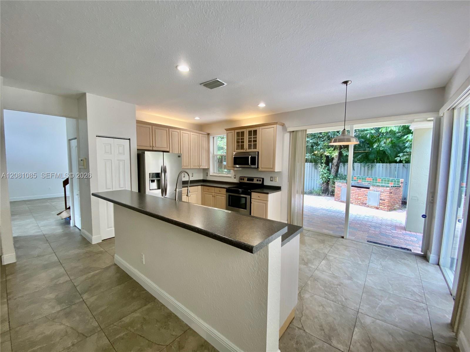 9457 NW 47th Terrace gallery image #10