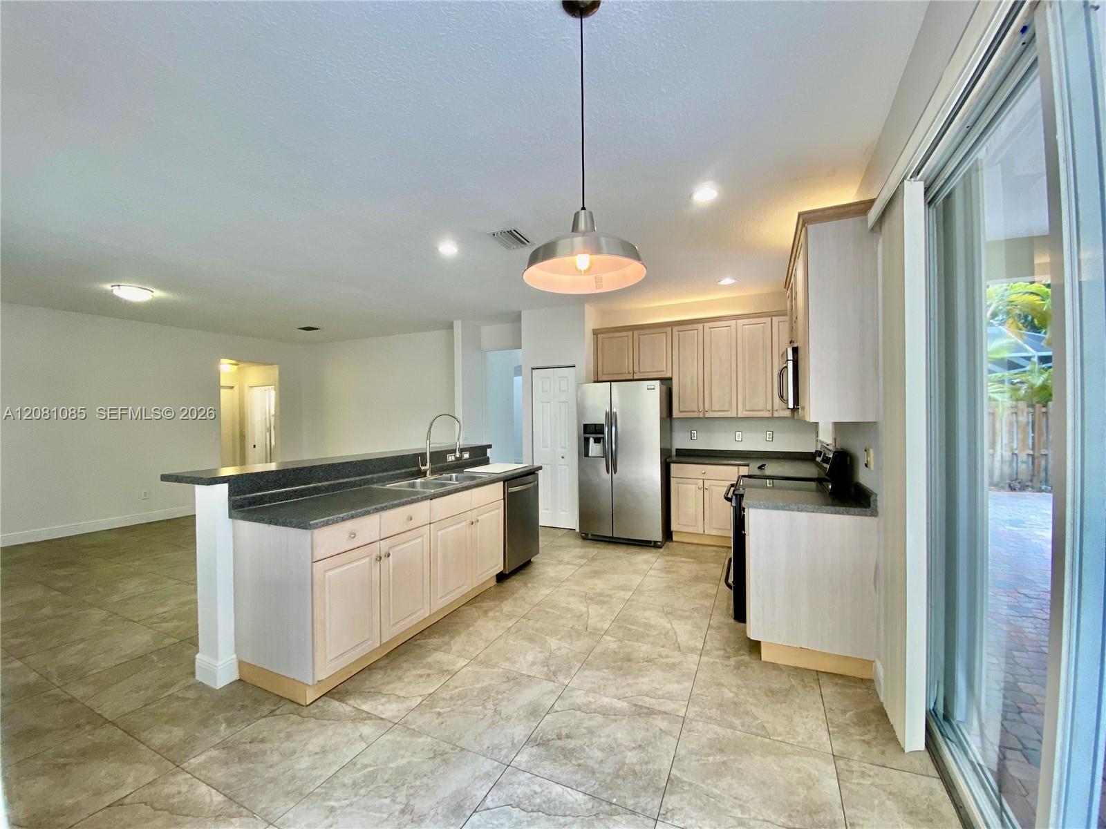 9457 NW 47th Terrace gallery image #12