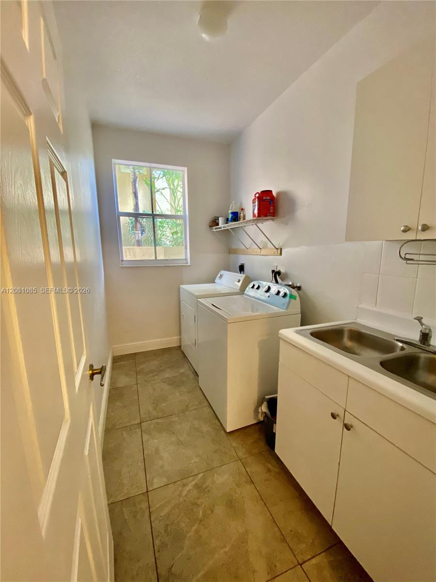 9457 NW 47th Terrace gallery image #14