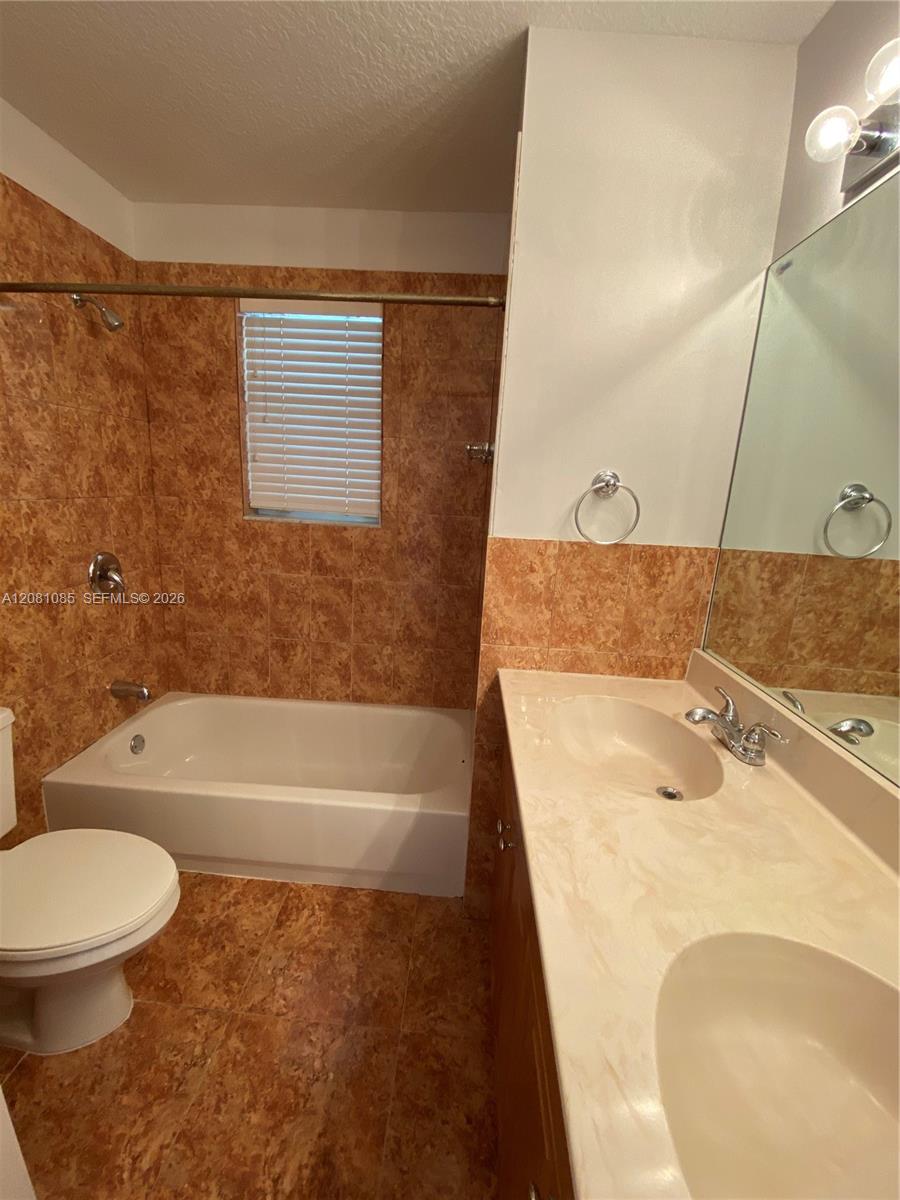 9457 NW 47th Terrace gallery image #26