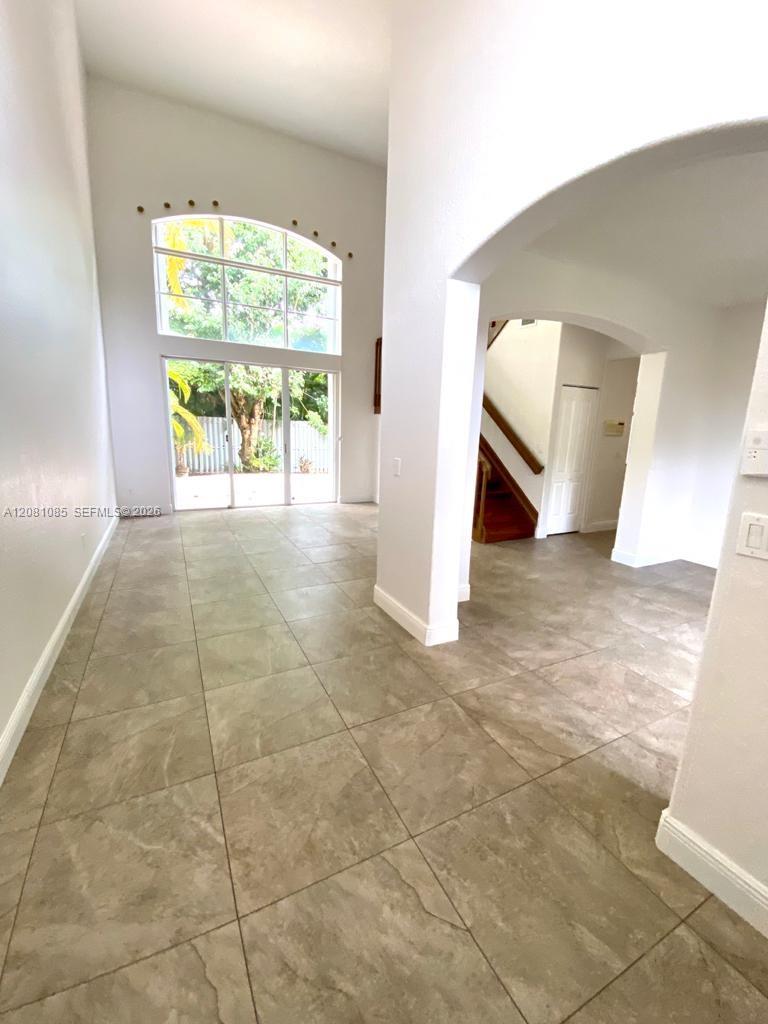 9457 NW 47th Terrace gallery image #3
